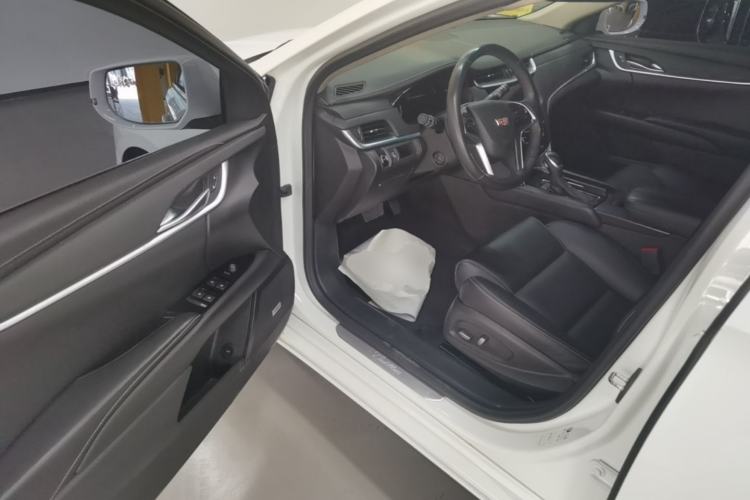 Used Cadillac XTS 2018 28T Tech Edition Driver Seat