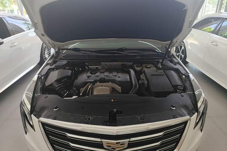 Used Cadillac XTS 2018 28T Elite Edition Engine Bay
