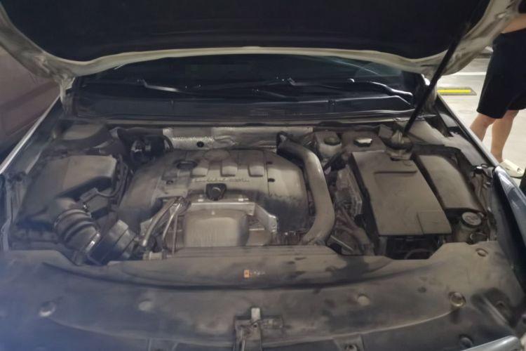 Used Cadillac XTS 2018 28T Luxury Edition Engine Bay