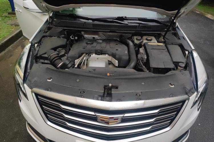 Used Cadillac XTS 2018 28T Elite Edition Engine Bay