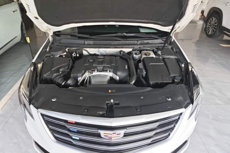 Used Cadillac XTS 2018 28T Elite Edition Engine Bay