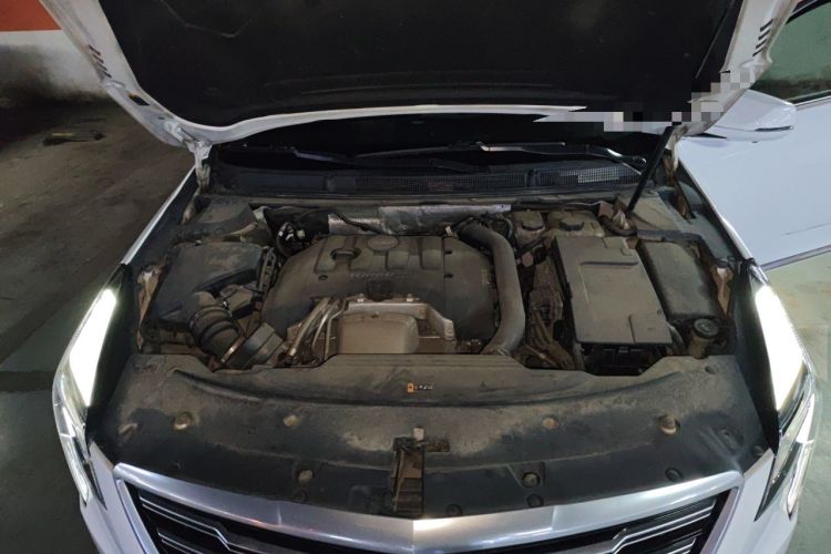Used Cadillac XTS 2018 28T Elite Edition Engine Bay