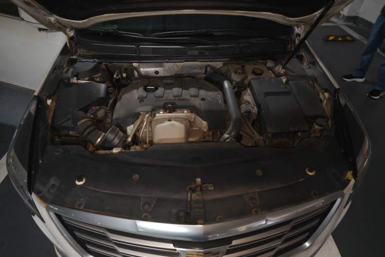 Used Cadillac XTS 2018 28T Elite Edition Engine Bay