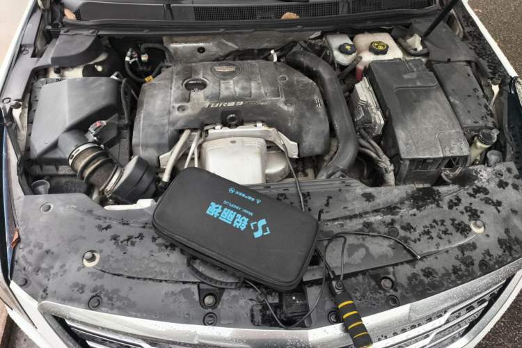 Used Cadillac XTS 2018 28T Elite Edition Engine Bay