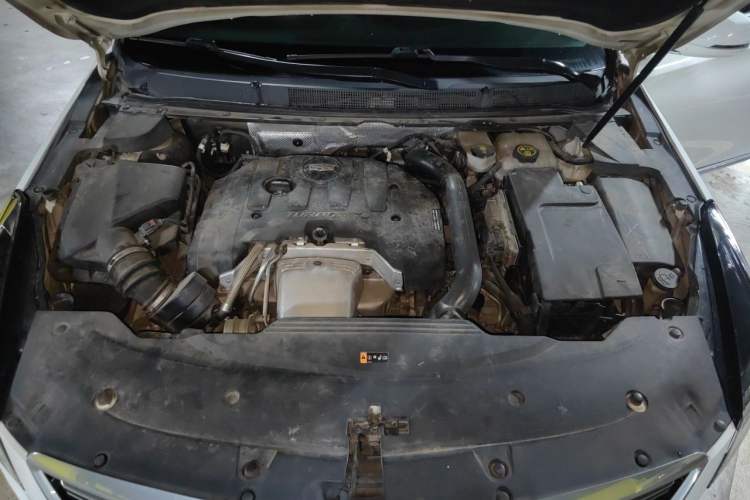 Used Cadillac XTS 2018 28T Elite Edition Engine Bay