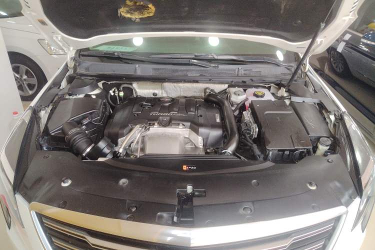 Used Cadillac XTS 2018 28T Tech Edition Engine Bay