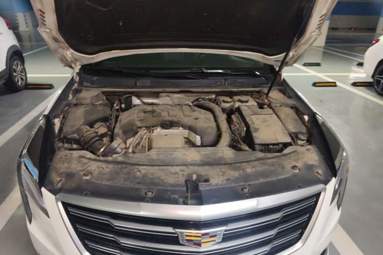 Used Cadillac XTS 2018 28T Elite Edition Engine Bay
