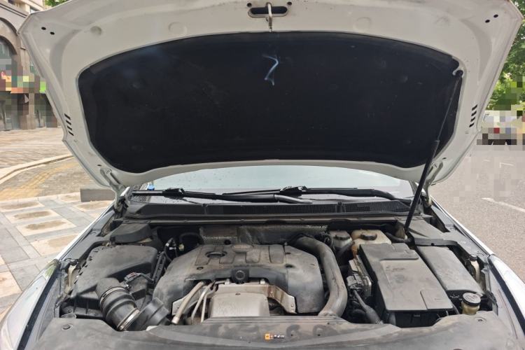 Used Cadillac XTS 2018 28T Elite Edition Engine Bay