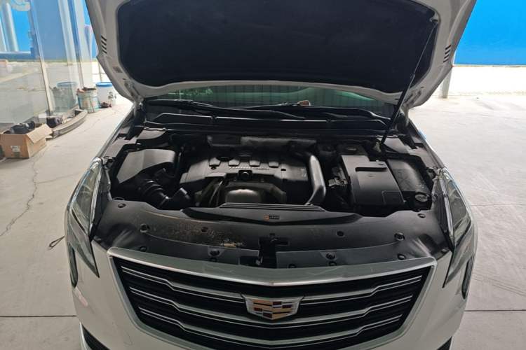 Used Cadillac XTS 2018 28T Tech Edition Engine Bay