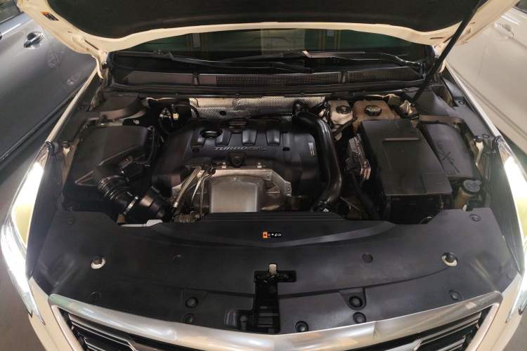 Used Cadillac XTS 2018 28T Tech Edition Engine Bay