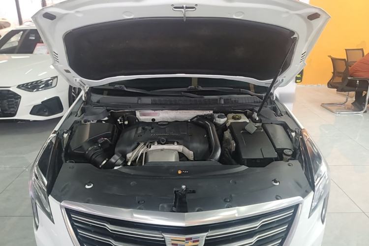 Used Cadillac XTS 2018 28T Elite Edition Engine Bay