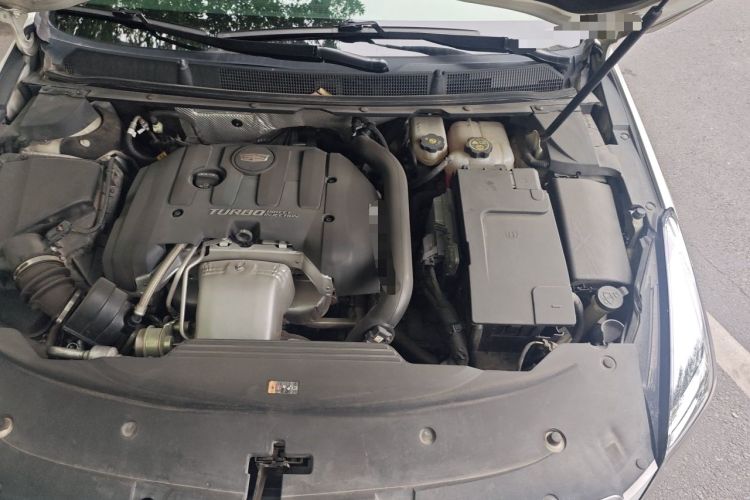 Used Cadillac XTS 2018 28T Tech Edition Engine Bay Left