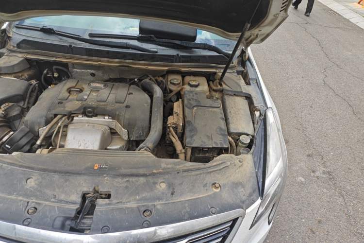 Used Cadillac XTS 2018 28T Tech Edition Engine Bay Left
