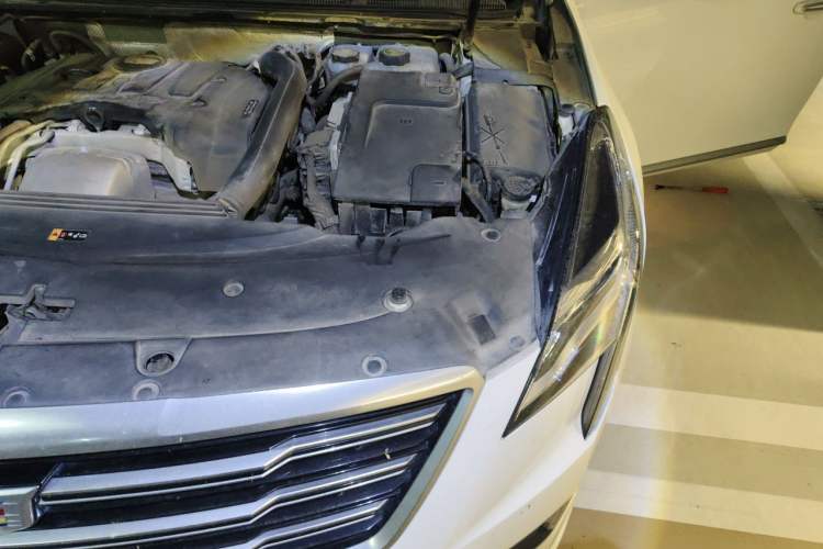 Used Cadillac XTS 2018 28T Luxury Edition Engine Bay Left