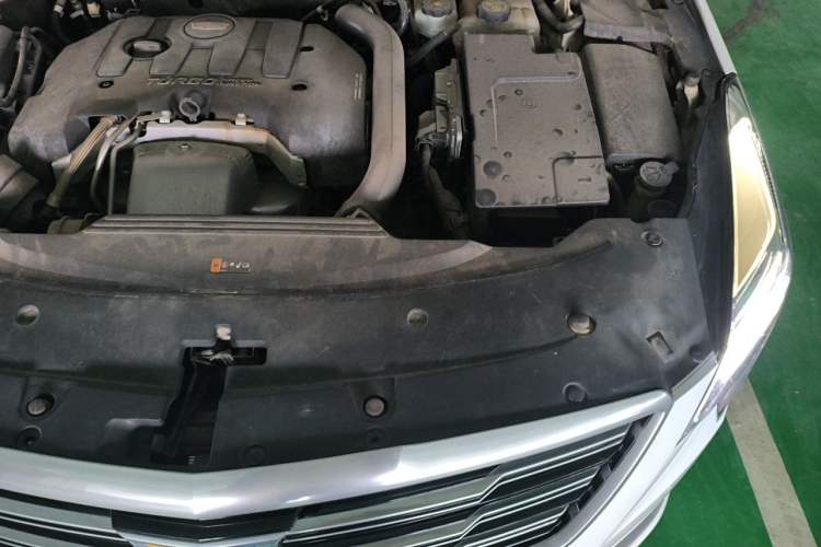 Used Cadillac XTS 2018 28T Elite Edition Engine Bay Left