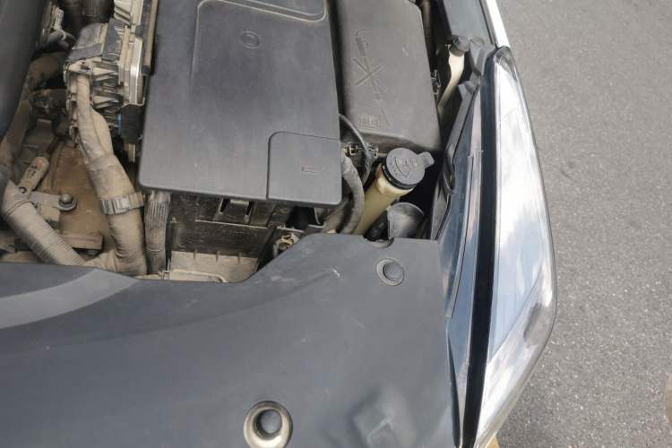 Used Cadillac XTS 2018 28T Tech Edition Engine Bay Left