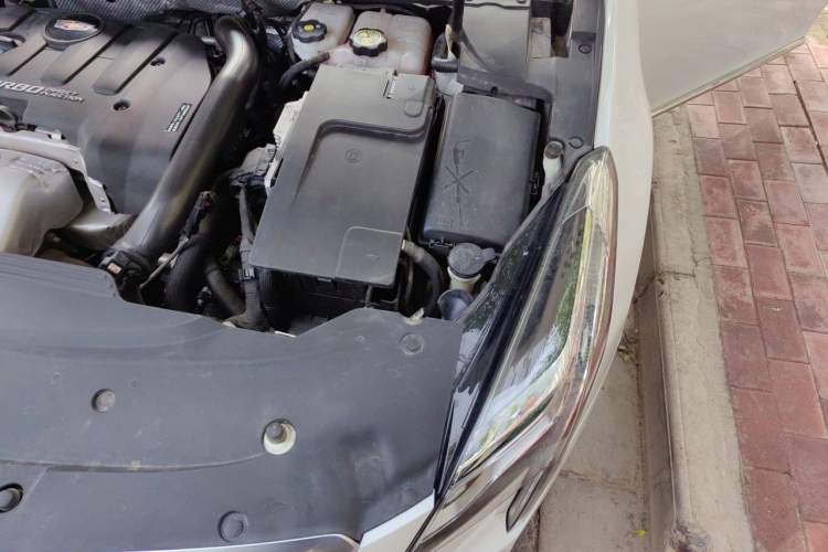 Used Cadillac XTS 2018 28T Tech Edition Engine Bay Left