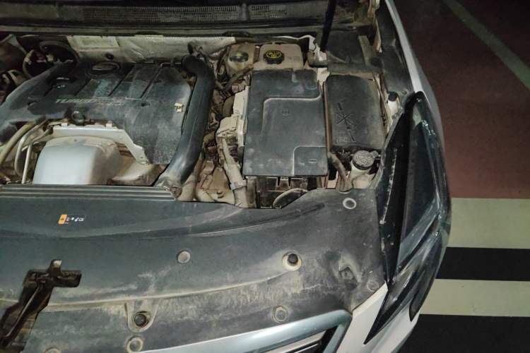 Used Cadillac XTS 2018 28T Tech Edition Engine Bay Left