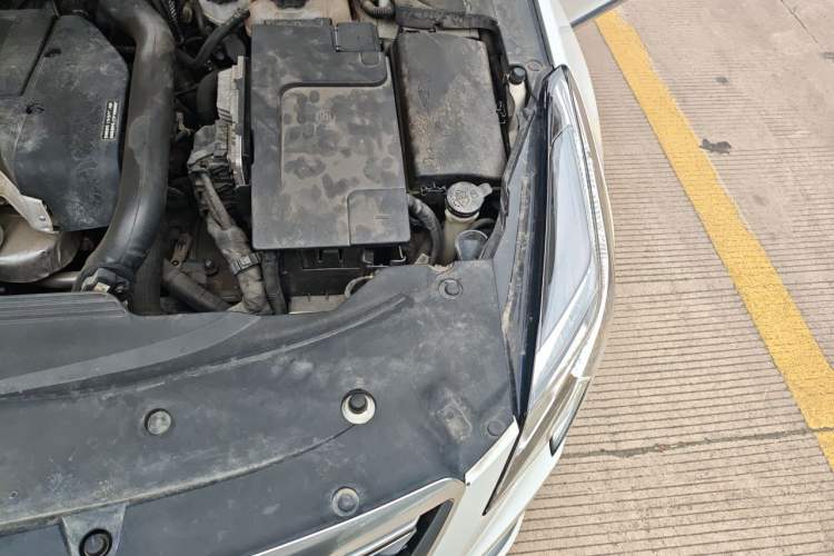 Used Cadillac XTS 2018 28T Tech Edition Engine Bay Left