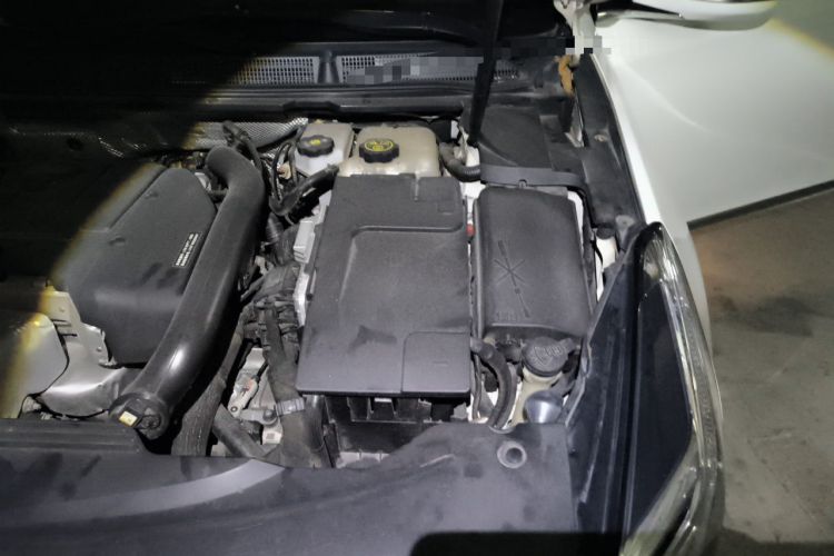 Used Cadillac XTS 2018 28T Tech Edition Engine Bay Left