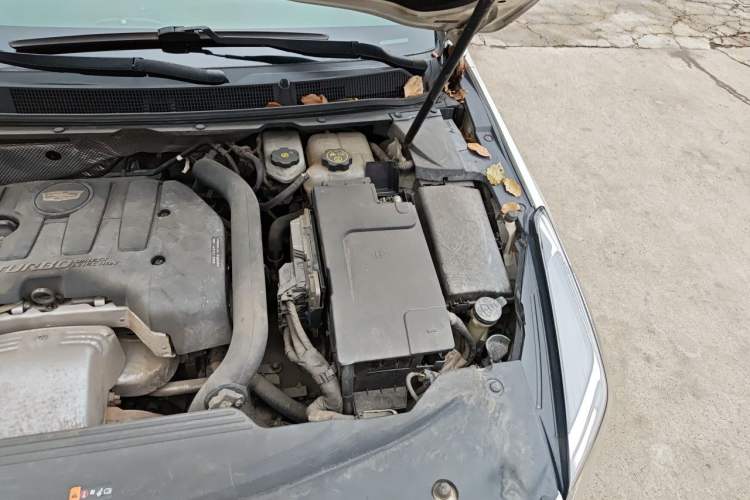 Used Cadillac XTS 2018 28T Tech Edition Engine Bay Left