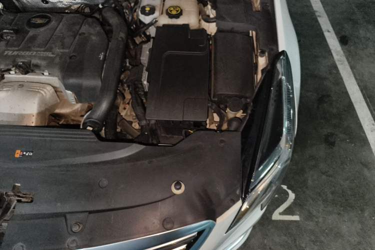Used Cadillac XTS 2018 28T Elite Edition Engine Bay Left