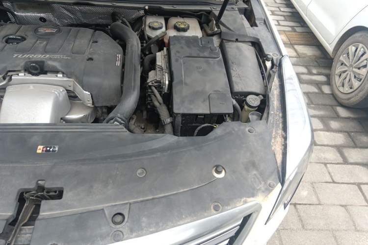 Used Cadillac XTS 2018 28T Tech Edition Engine Bay Left