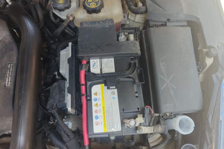 Used Cadillac XTS 2018 28T Elite Edition Engine Bay Left