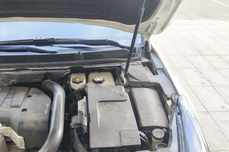 Used Cadillac XTS 2018 28T Tech Edition Engine Bay Left