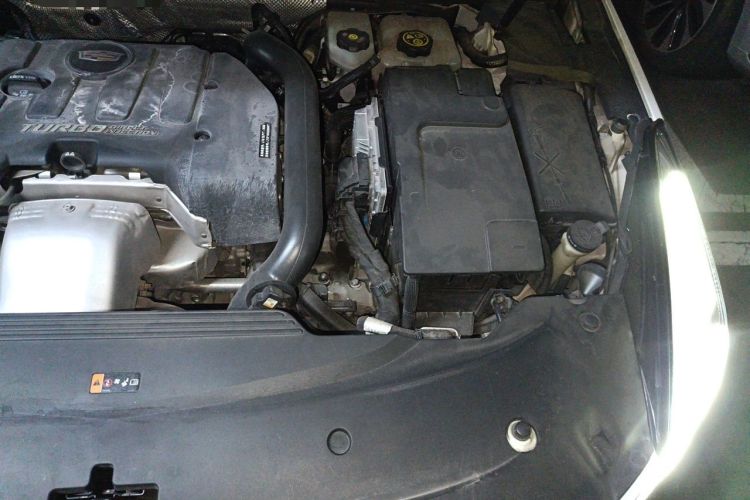 Used Cadillac XTS 2018 28T Tech Edition Engine Bay Left