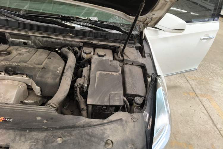 Used Cadillac XTS 2018 28T Elite Edition Engine Bay Left