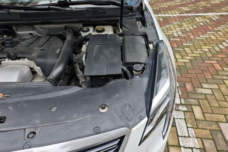 Used Cadillac XTS 2018 28T Tech Edition Engine Bay Left