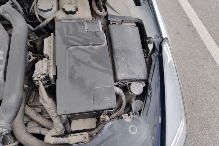 Used Cadillac XTS 2018 28T Elite Edition Engine Bay Left