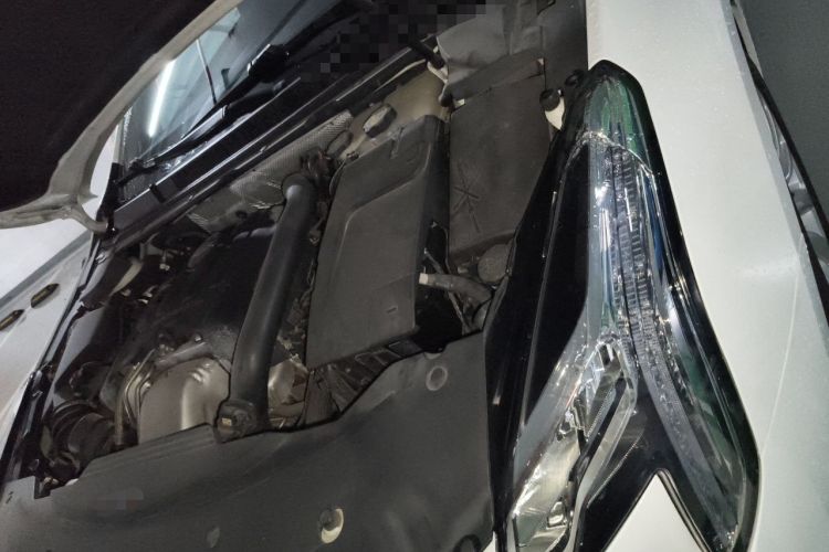 Used Cadillac XTS 2018 28T Elite Edition Engine Bay Left
