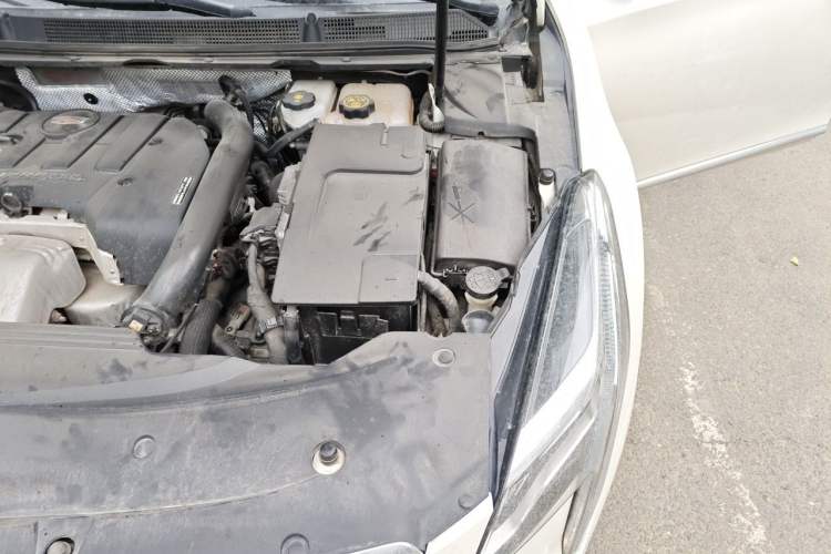 Used Cadillac XTS 2018 28T Tech Edition Engine Bay Left