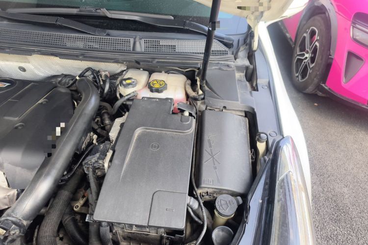 Used Cadillac XTS 2018 28T Elite Edition Engine Bay Left