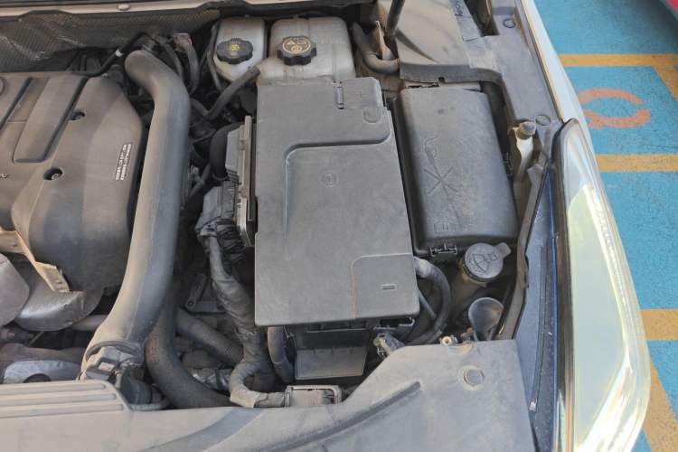 Used Cadillac XTS 2018 28T Elite Edition Engine Bay Left