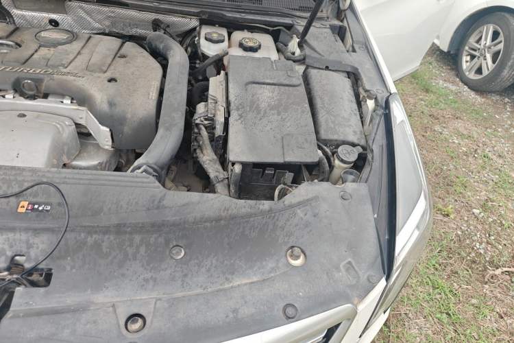 Used Cadillac XTS 2018 28T Elite Edition Engine Bay Left