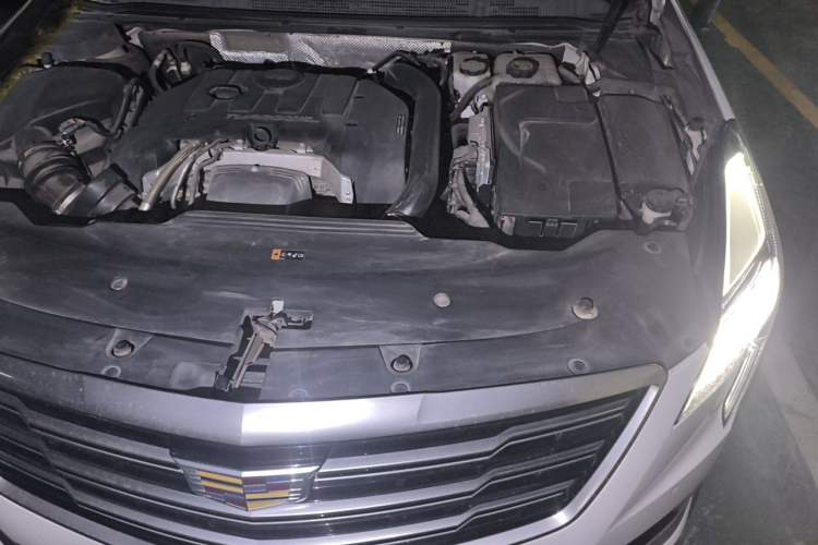Used Cadillac XTS 2018 28T Luxury Edition Engine Bay Left