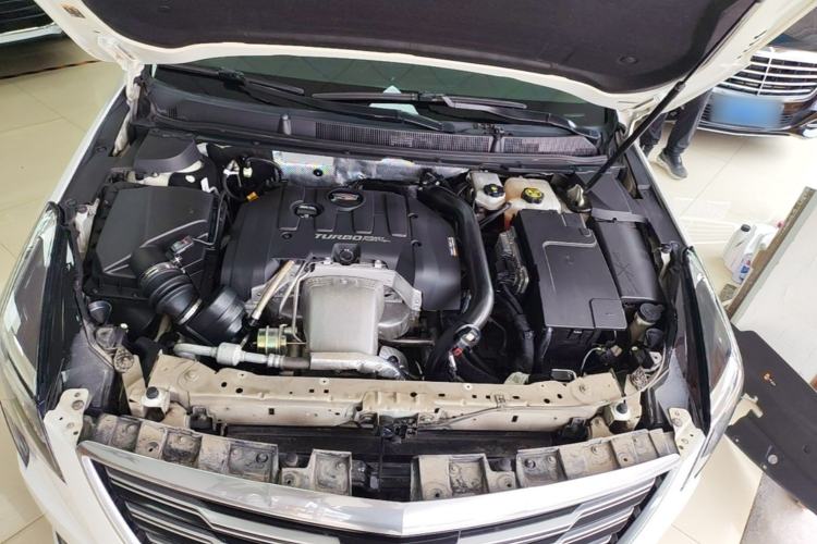 Used Cadillac XTS 2018 28T Tech Edition Engine Bay