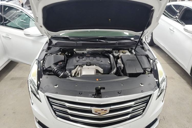 Used Cadillac XTS 2018 28T Elite Edition Engine Bay