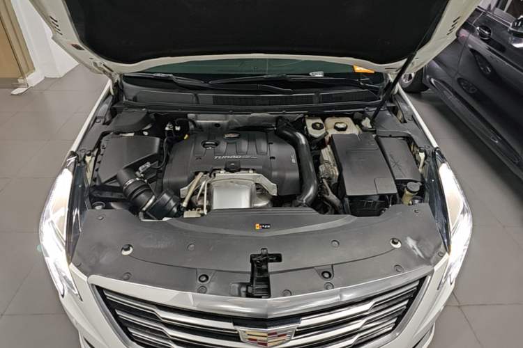 Used Cadillac XTS 2018 28T Tech Edition Engine Bay
