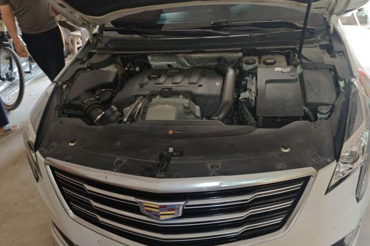 Used Cadillac XTS 2018 28T Elite Edition Engine Bay