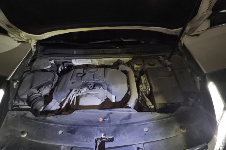 Used Cadillac XTS 2018 28T Elite Edition Engine Bay