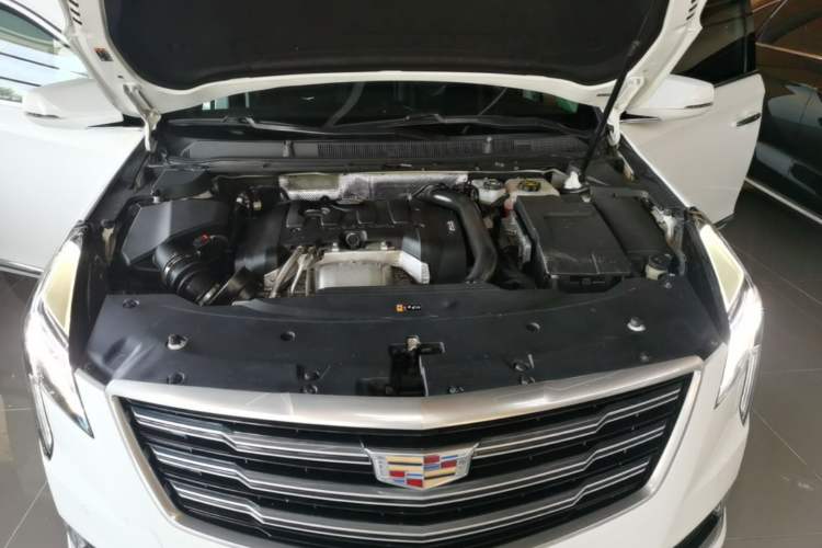Used Cadillac XTS 2018 28T Elite Edition Engine Bay