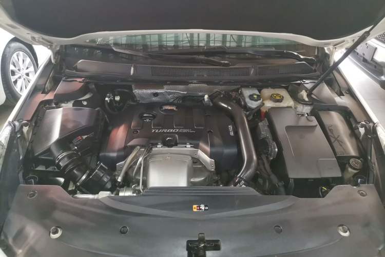 Used Cadillac XTS 2018 28T Elite Edition Engine Bay