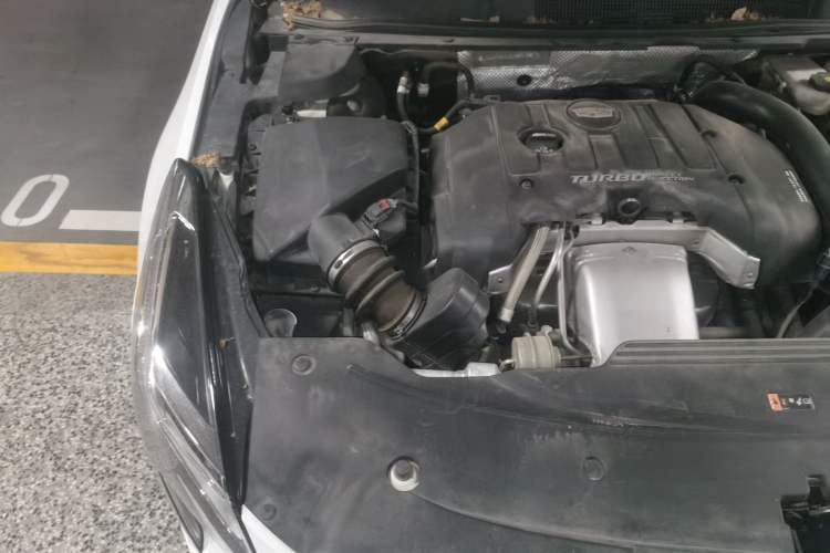Used Cadillac XTS 2018 28T Tech Edition Engine Bay Right