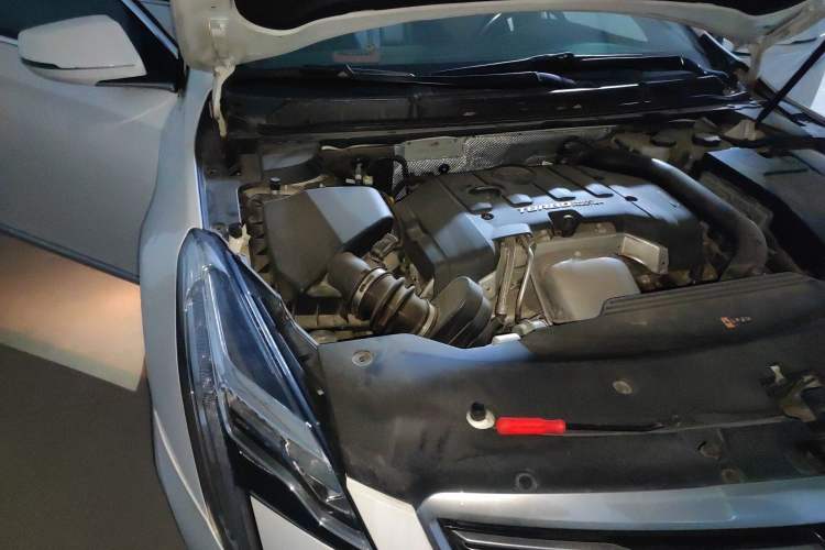 Used Cadillac XTS 2018 28T Tech Edition Engine Bay Right