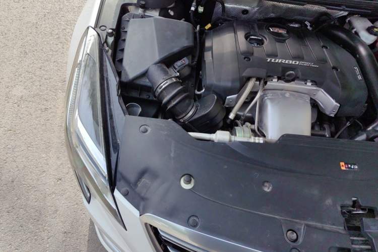 Used Cadillac XTS 2018 28T Tech Edition Engine Bay Right