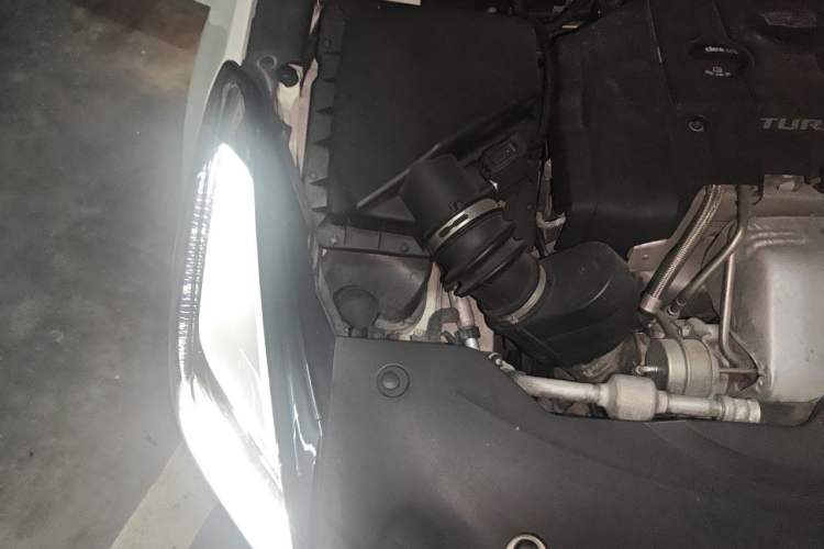Used Cadillac XTS 2018 28T Elite Edition Engine Bay Right